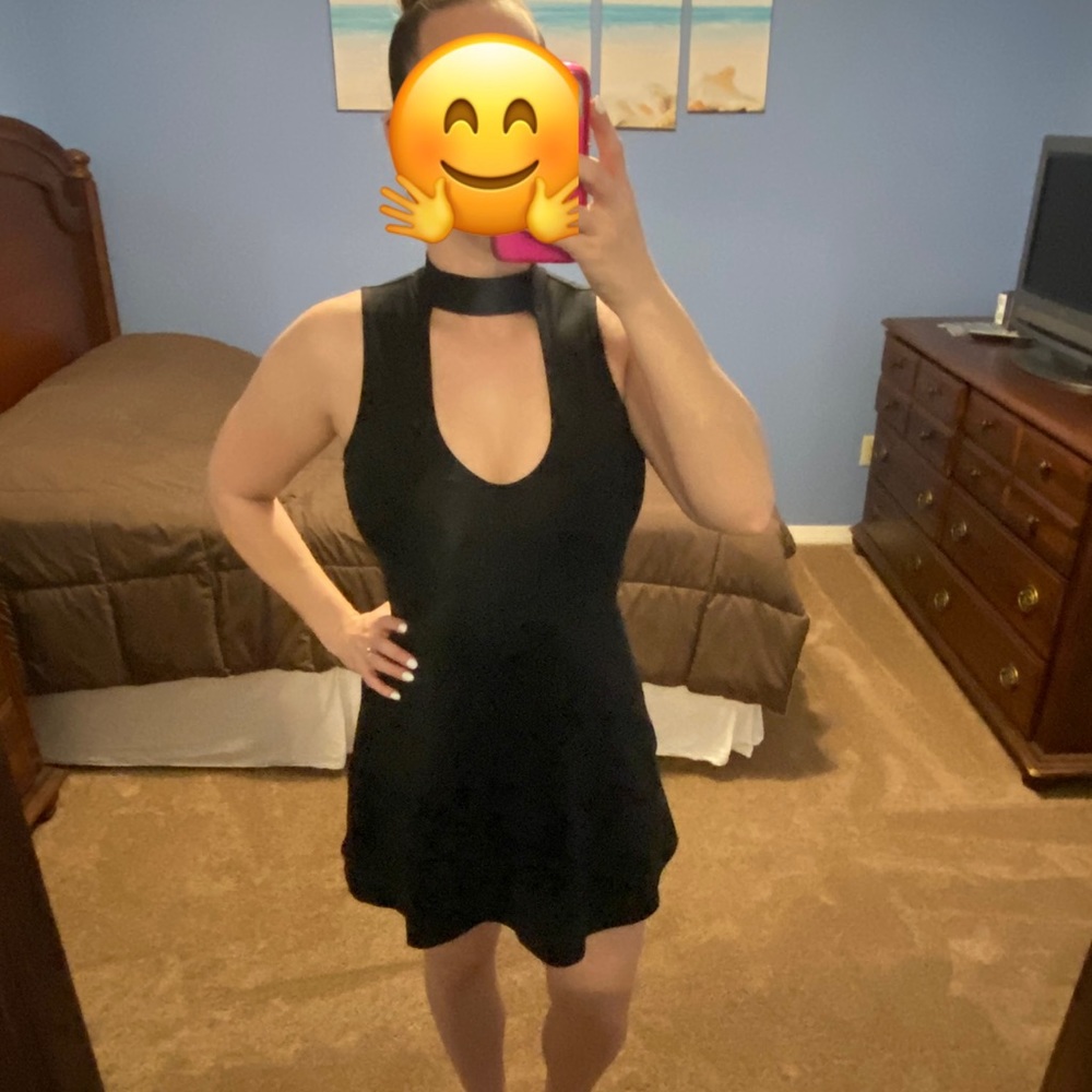 Express skater dress🖤